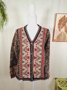 Buttercup Knitwear Women's 100% Wool Knitted Multi-Colored Sweater With Brooch